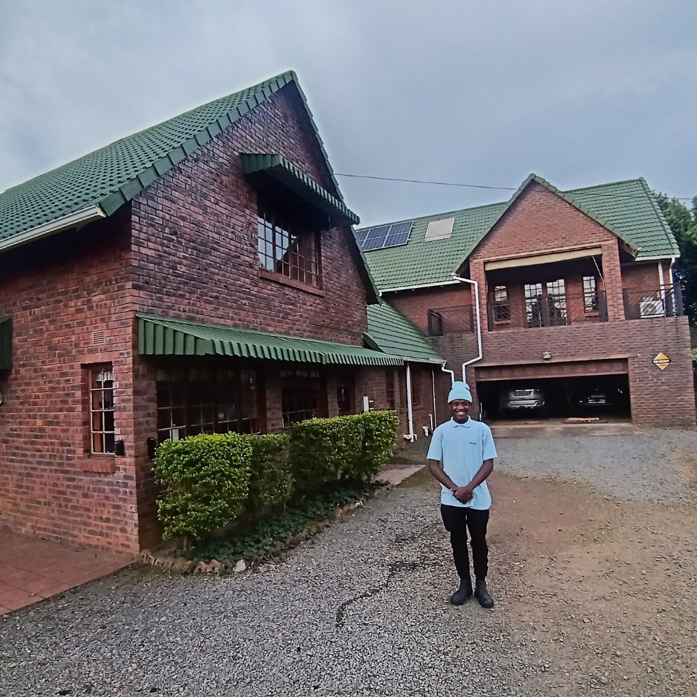 Professional roof painting in Pietermaritzburg. Professional roof spray painting in Pietermaritzburg. Roof treatments Pietermaritzburg